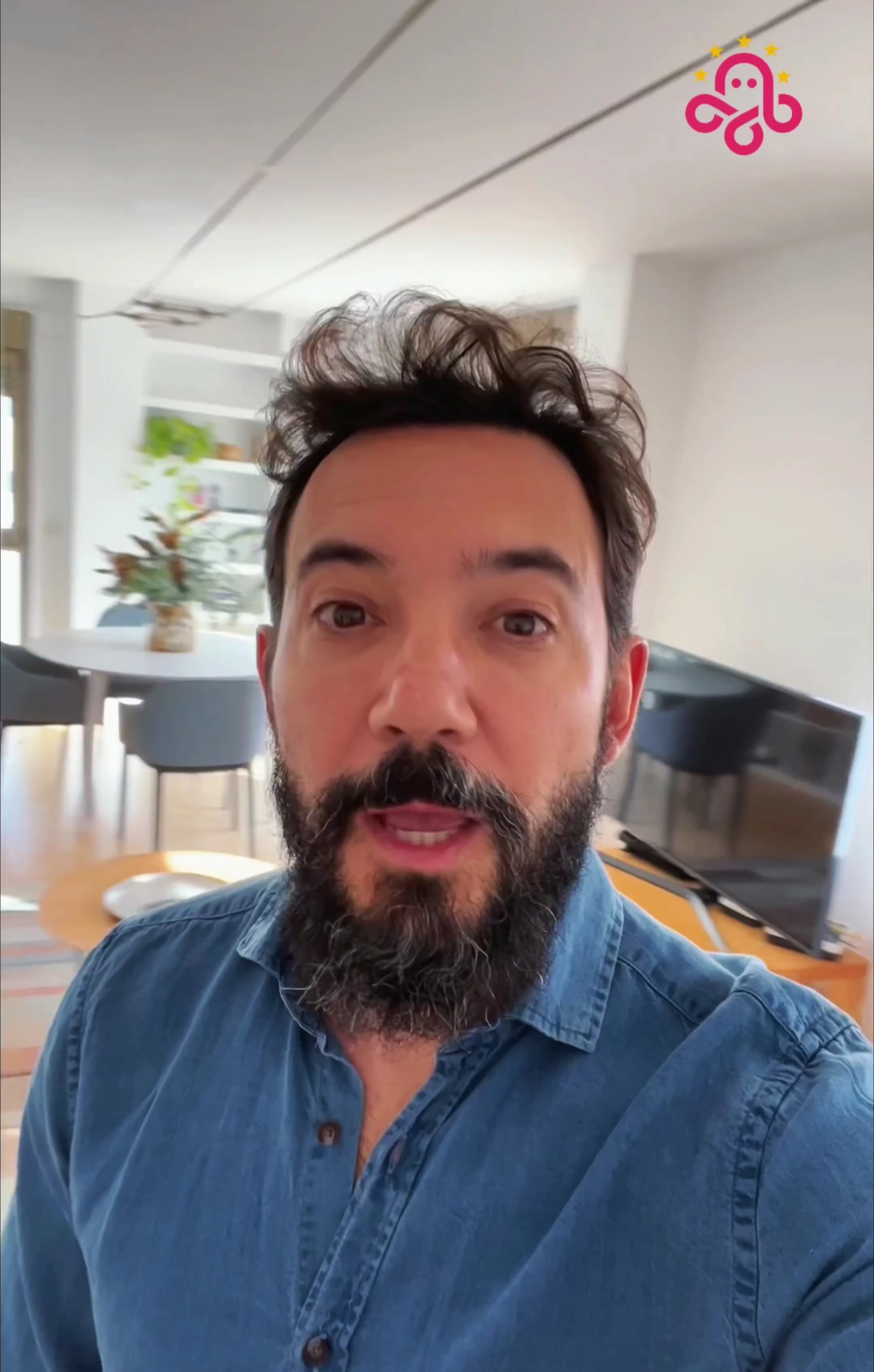 Cargar video: 